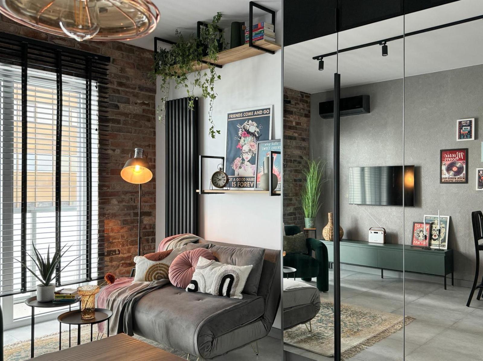 Lakru Apartments Global Office, Free Garage, Self Check-In คาโตวีตเซ ภายนอก รูปภาพ