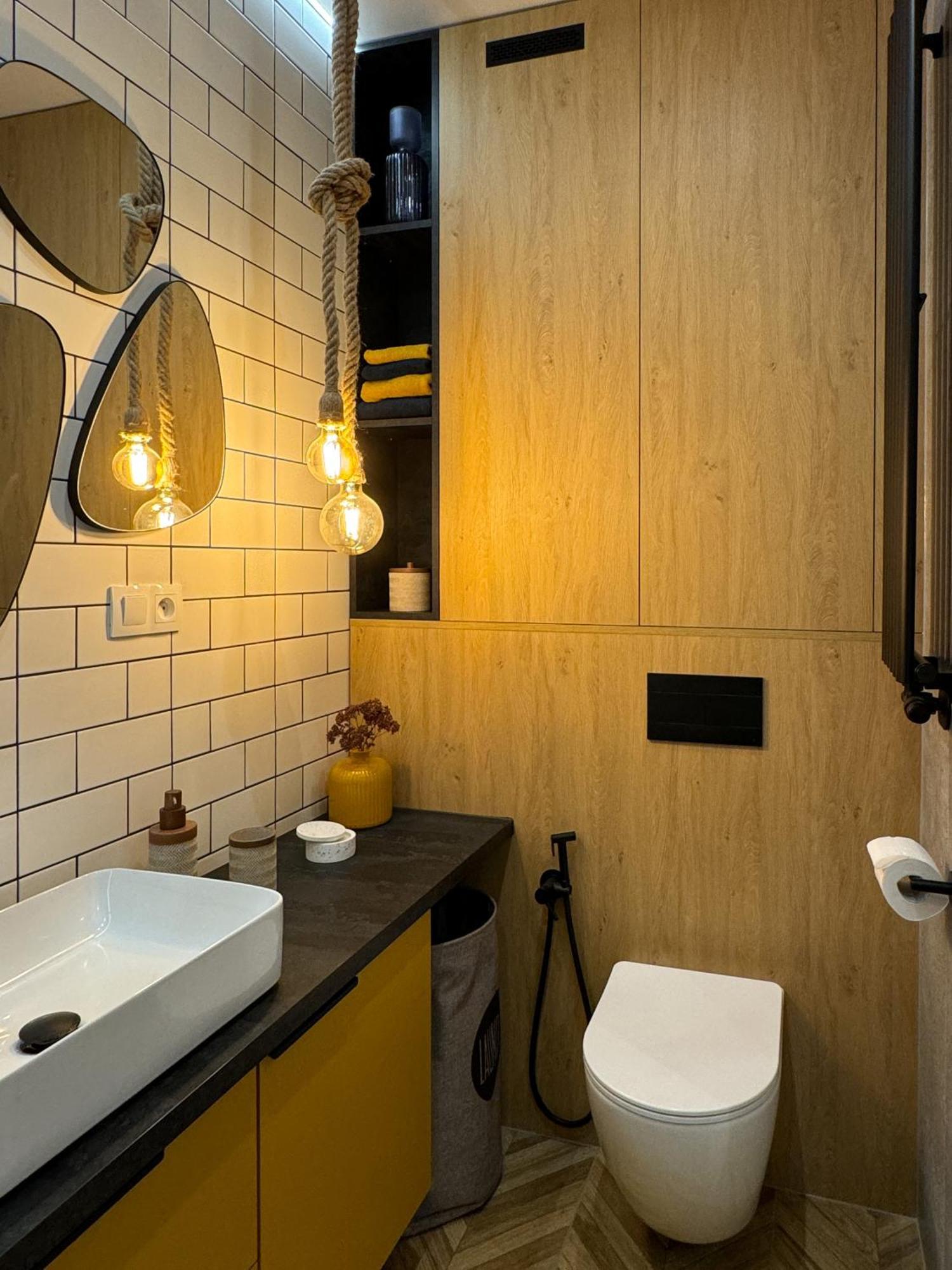 Lakru Apartments Global Office, Free Garage, Self Check-In คาโตวีตเซ ภายนอก รูปภาพ