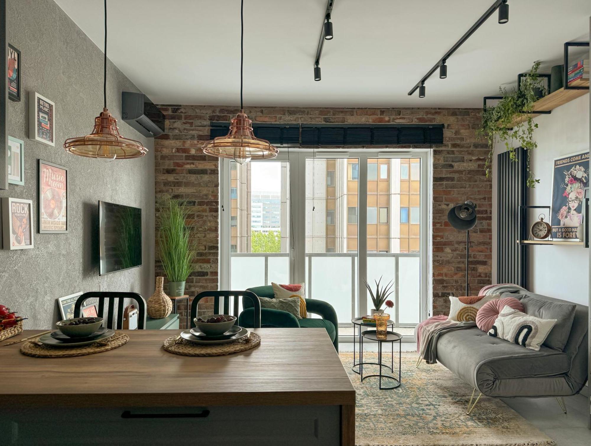 Lakru Apartments Global Office, Free Garage, Self Check-In คาโตวีตเซ ภายนอก รูปภาพ
