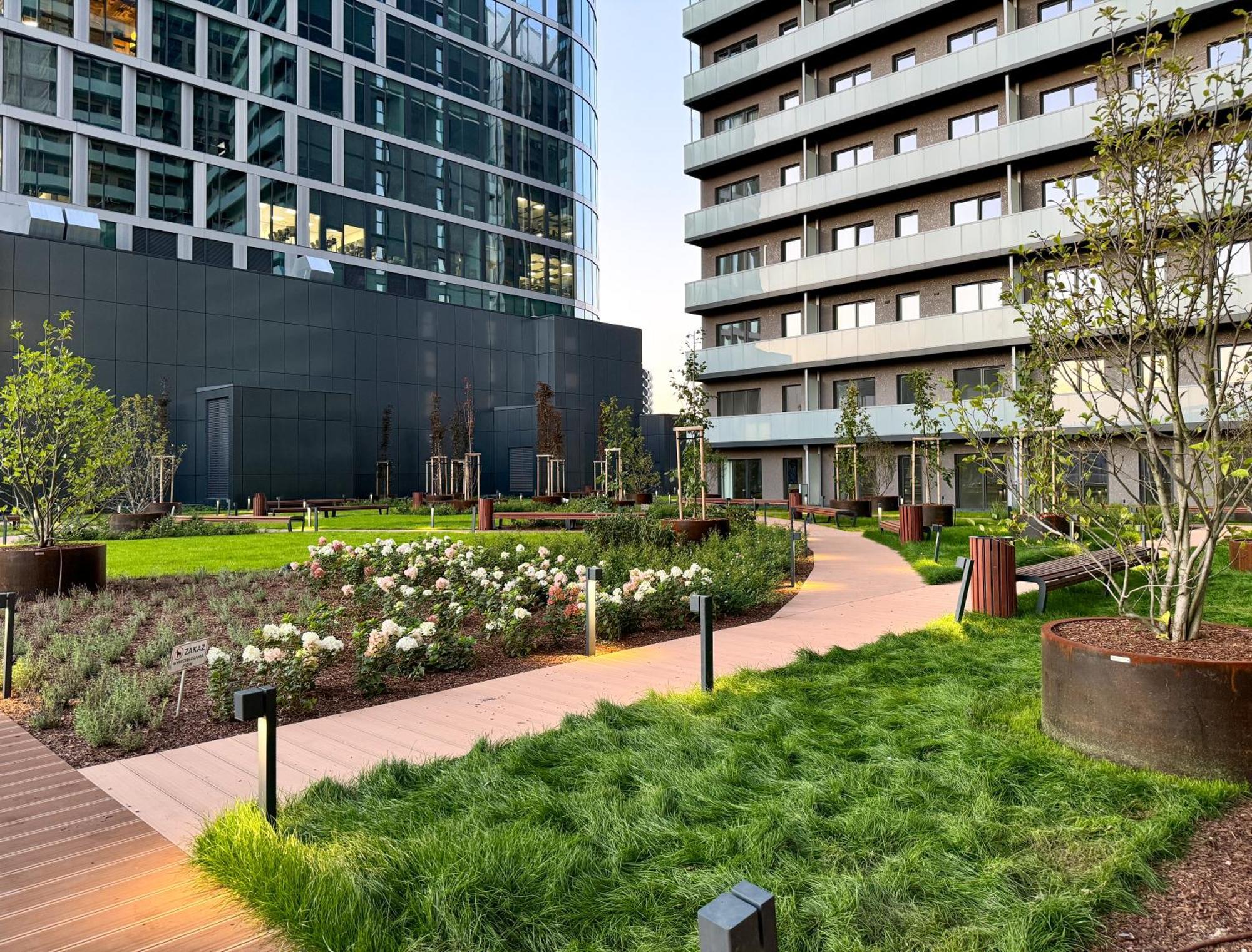 Lakru Apartments Global Office, Free Garage, Self Check-In คาโตวีตเซ ภายนอก รูปภาพ